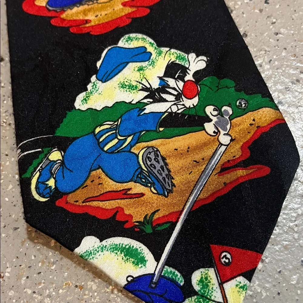 VINTAGE LOONEY TUNES MANIA NOVELTY CARTOON CHARACTERS PRINTED TIE MULTICOLORED